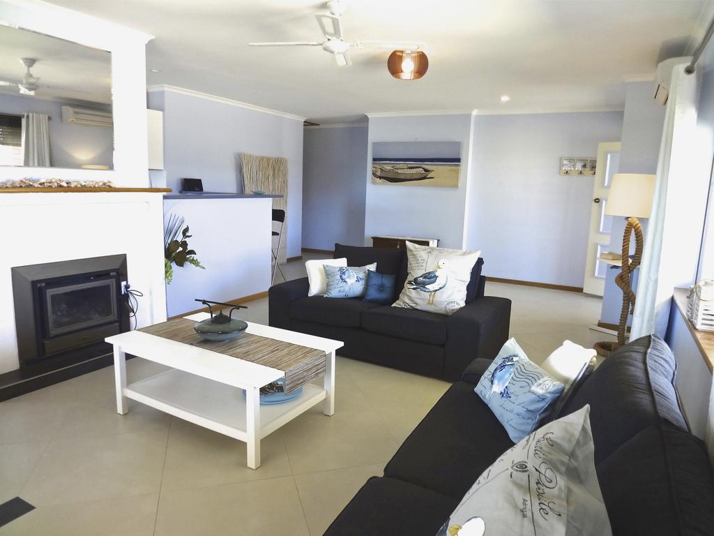 Salty Air Apartments Kingscote Kangaroo Island Oda fotoğraf